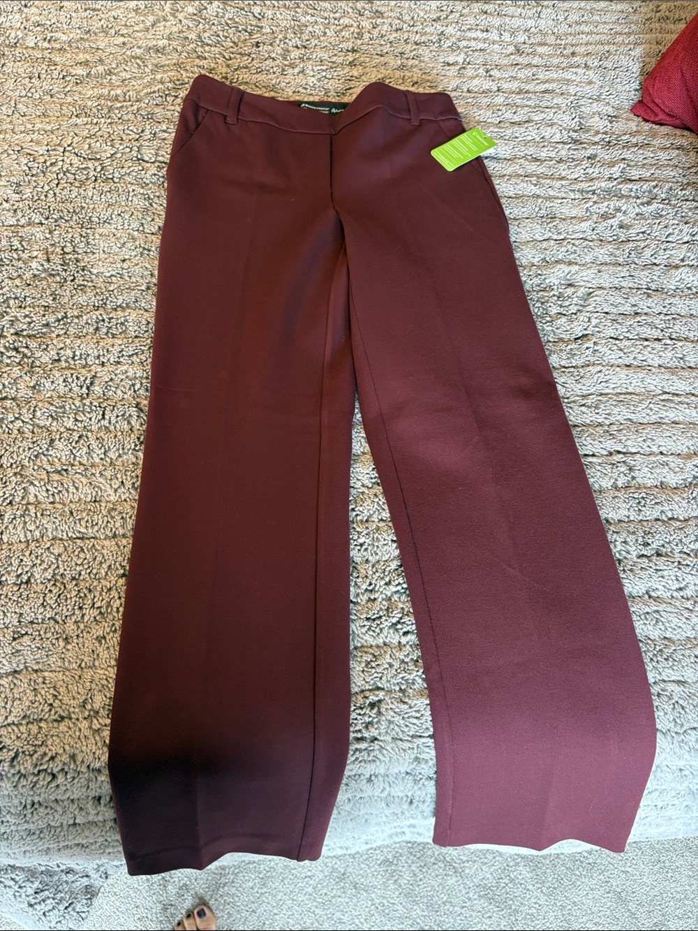 Reitmans Modern Stretch Burgundy Straight Leg Dress Pants - Petite Small